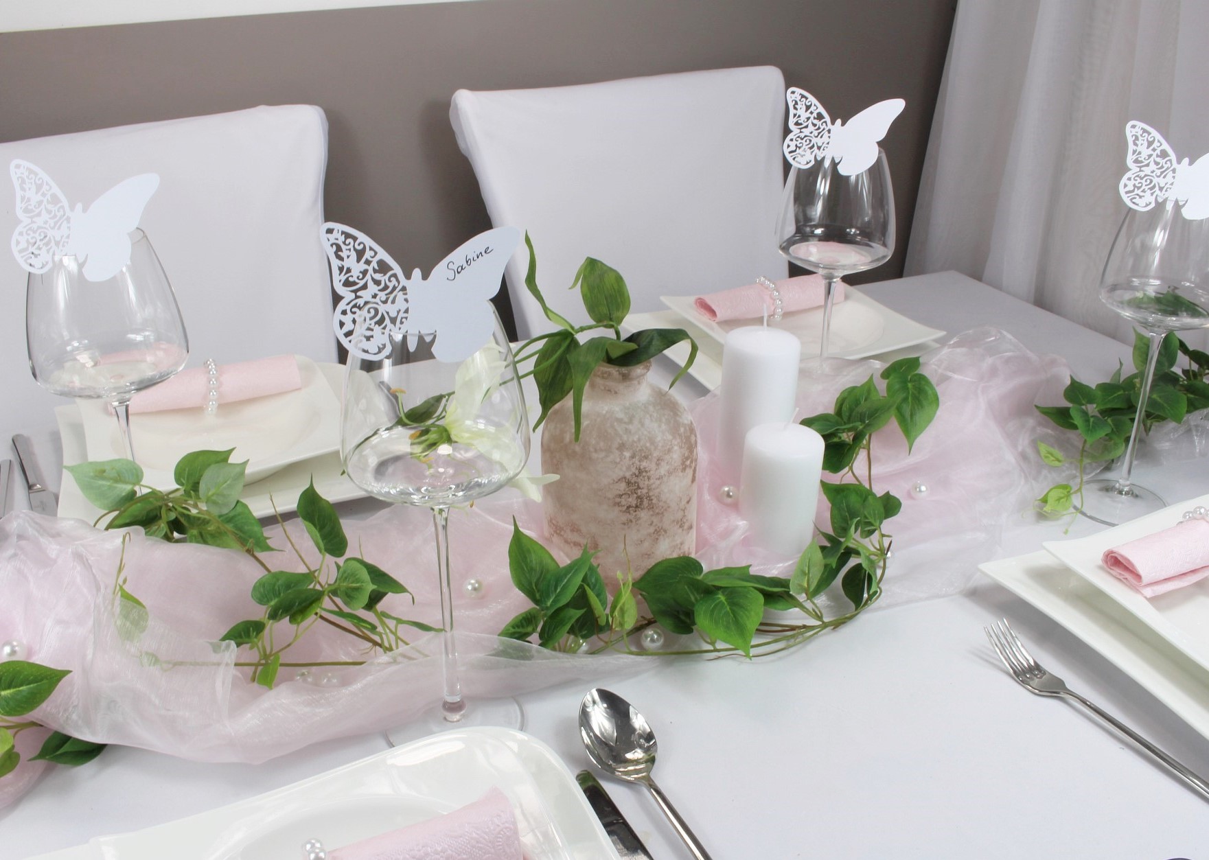 mustertisch zum geburtstag mit schmetterlingen, Tischkarten und Gastgeschenken bei tischdeko-online.de