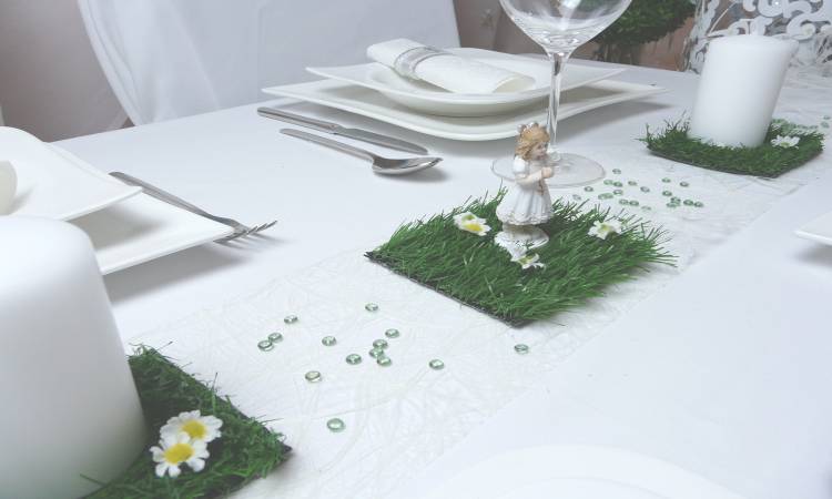 Mustertisch zur Kommunion Konfirmation Nr. 16 mit Kommunionsmädchen
