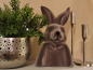 Preview: Sitzender Osterhase – Beflockte Dekofigur in 4 Farben - 3