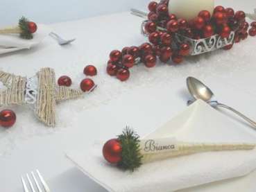 Sisaltüte mit einer Weihnachtskugel 4