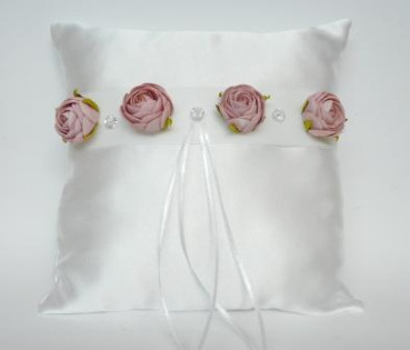 Accessoires zur Hochzeit - Ringkissen mit Rosen. Tischdeko-online.de 1