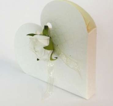 Gastgeschenk Herz mit einer Rose 3
