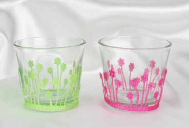 Windlicht mit Blumen in Maigrün und Pink  1