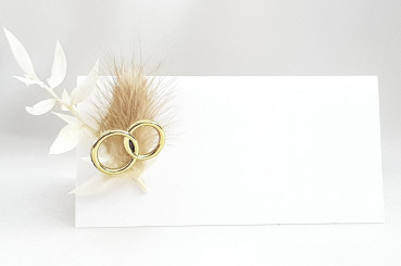 Tischkarte in Boho-Style mit Ringen