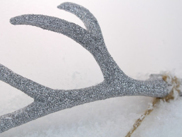 Tischdekoration - Hirschgeweih, glitzernd in der Farbe silber - 2
