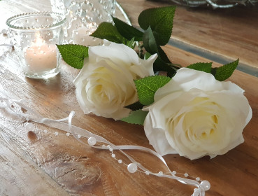 Band mit Satin, Organza und Perlen 3