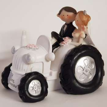 Tortenfigur Hochzeitspärchen auf dem Traktor - 3