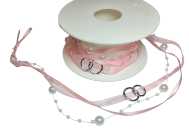 Band mit Ringen und Perlen in vielen Farben