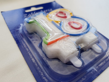 Eine bunte Zahlenkerze (Tortenkerze) mit der Zahl 18 mit einem Stecker - 2