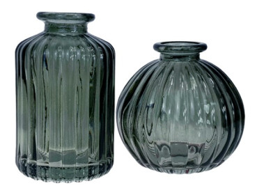 Geriffelte, schwarze Vase in zwei Ausführungen - 3
