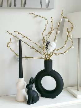 Schwarze, matte Keramikvase in Ringform, Blumenvase - 3
