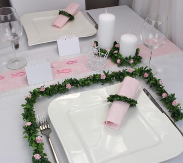 Ehrenplatzdeko, Ehrenplatz Ranke aus Rosenblättern und Röschen - B4