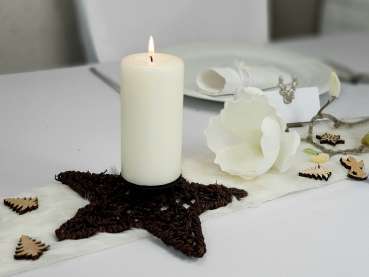 Stern-Kerzenständer aus Seegras