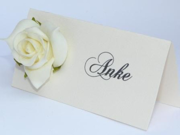 Tischkarte mit einer Rose in Creme oder Rot 3