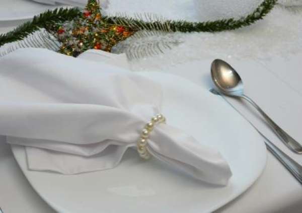 Serviettenring und Gastgeschenk - Perlenserviettenring. Tischdeko-online 3