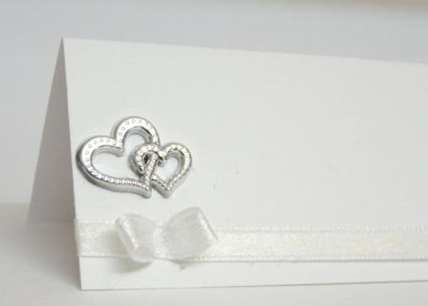 Tischdekoration und Gastgeschenk - Tischkarte Zwei Herzen -  2