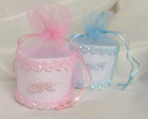 Baby-Geschenkkörbchen blau und rosa 4