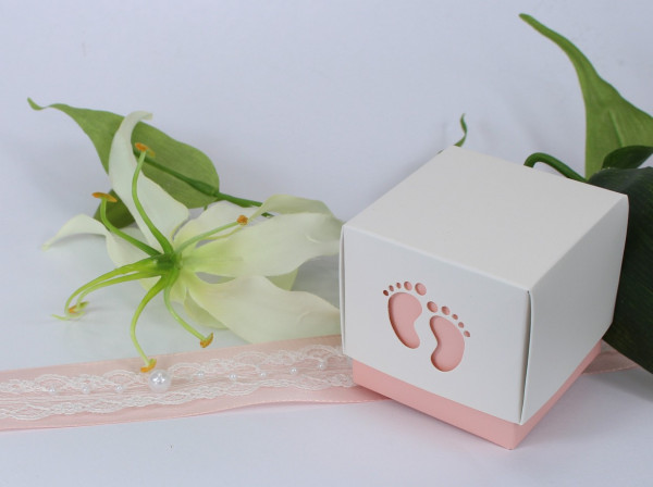 , Tischgirlande, Spitze mit Blümchen - Tischband 3