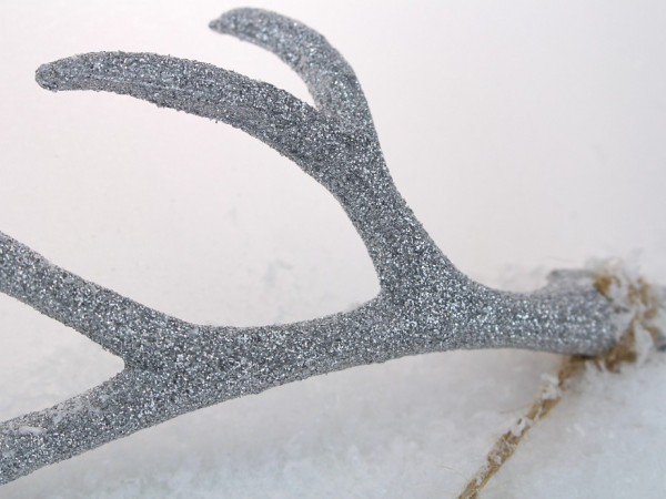 Tischdekoration - Hirschgeweih, glitzernd in der Farbe silber - 2