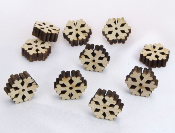 10 Schneeflocken aus Holz - B2