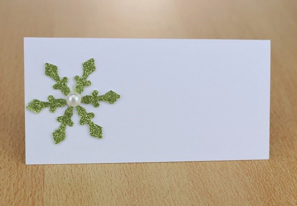 Platzkarte, Tischkarte mit einer Glitzerschneeflocke - B1