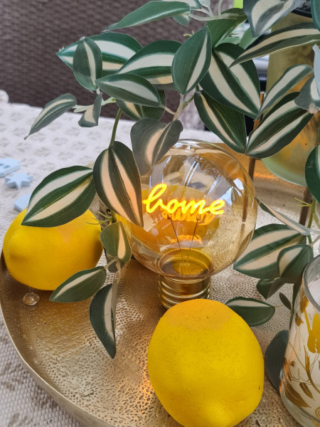 LED Dekobirne home aus Kunststoff mit Schriftzug im Glühdraht, dimmbar, USB-C aufladbar, 9,5 x 14 cm LED Dekobirne home aus Kunststoff mit Schriftzug im Glühdraht, dimmbar, USB-C aufladbar, 9,5 x 14 cm