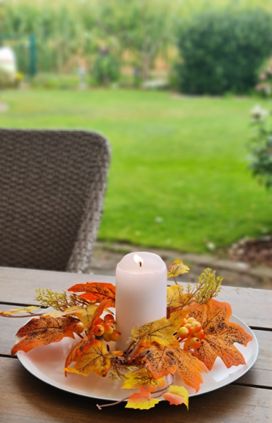 Tischdekoration - Kerzenring mit Sonnenblumen bei Tischdeko-online.de 3 Tischdekoration - Kerzenring mit Sonnenblumen bei Tischdeko-online.de 3