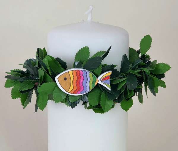 Tropfschutz, Tropffänger aus Rosenblättern mit 3 Fischen in Regenbogenfarben - 4 Tropfschutz, Tropffänger aus Rosenblättern mit 3 Fischen in Regenbogenfarben - 4
