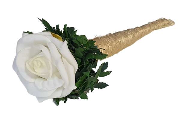 Sisaltüte mit einer Rose und Rosenblättern 2 Sisaltüte mit einer Rose und Rosenblättern 2