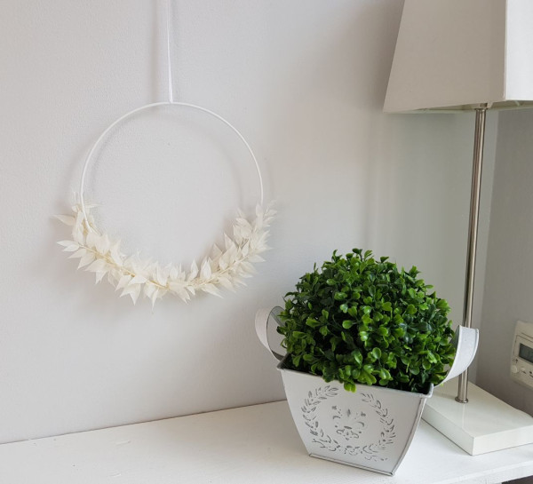 Blumenring mit echtem, gebleichtem Ruscus - 5 Blumenring mit echtem, gebleichtem Ruscus - 5