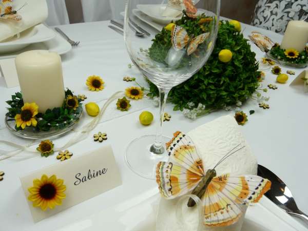 Tischdekoration - Kerzenring mit Sonnenblumen bei Tischdeko-online.de 3