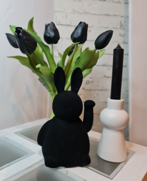 Blumenstrauß aus schwarzen, künstlichen Tulpen - 2 Blumenstrauß aus schwarzen, künstlichen Tulpen - 2