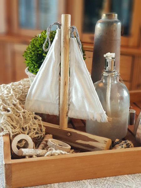 Segelschiff aus Holz und Leinen - 3 Segelschiff aus Holz und Leinen - 3