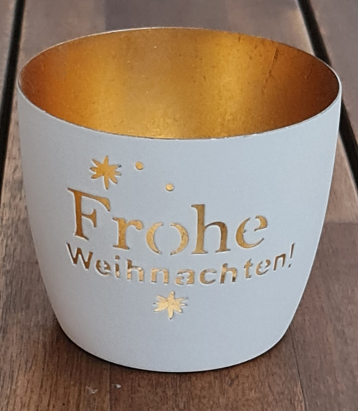 Teelichthalter aus Metall mit ausgestanzten Sternen - 3 Teelichthalter aus Metall mit ausgestanzten Sternen - 3